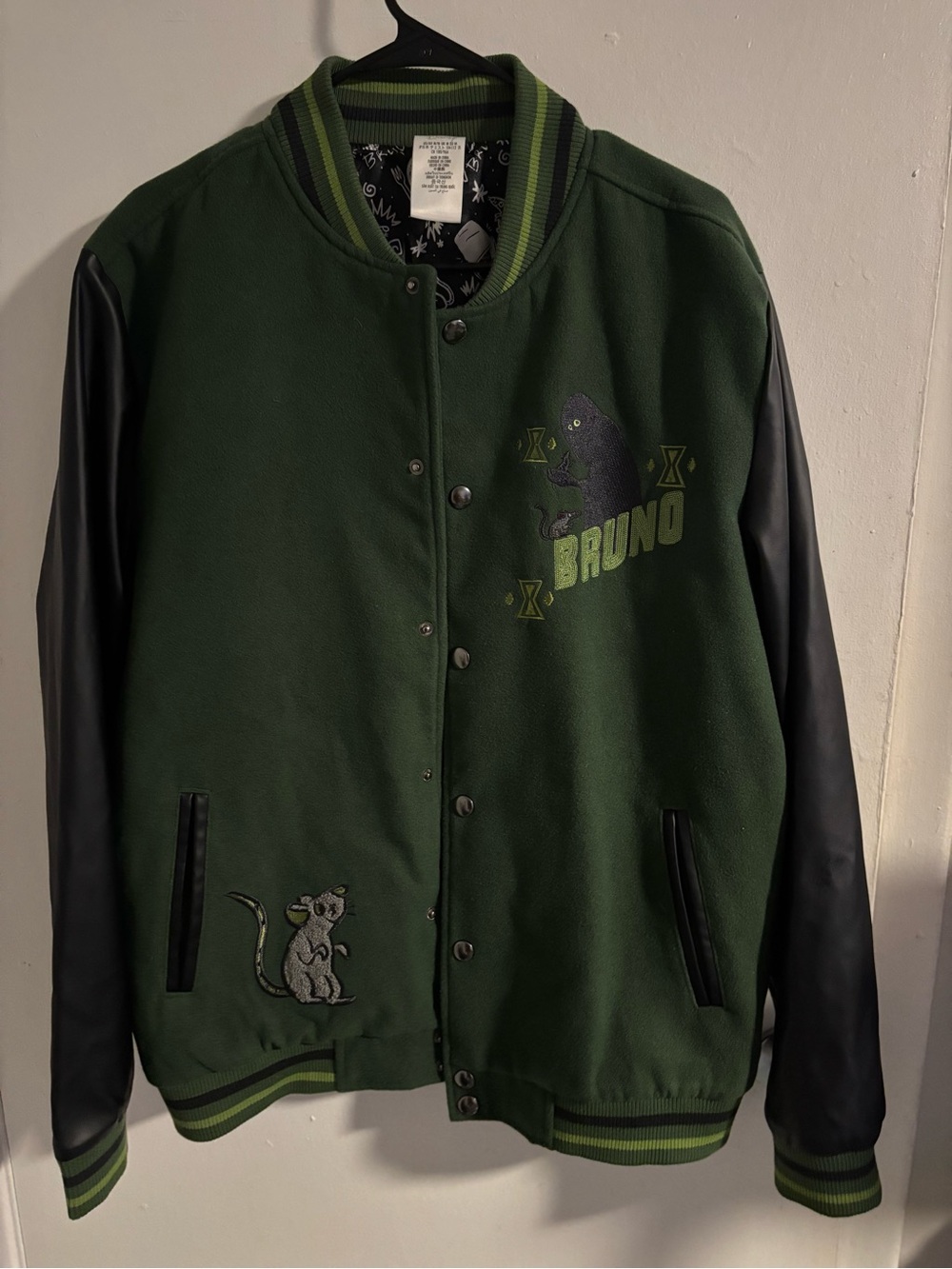 Disney Encanto Bruno Varsity Jacket Green Black Men’s Medium Embroidered